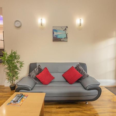 New 3-Bedroom Apartment Close To City Centre Edinburgh Exterior photo